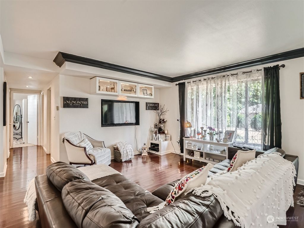 Photo of 19434 SE 267th Street, Covington, WA 98042 (MLS # 2145110)