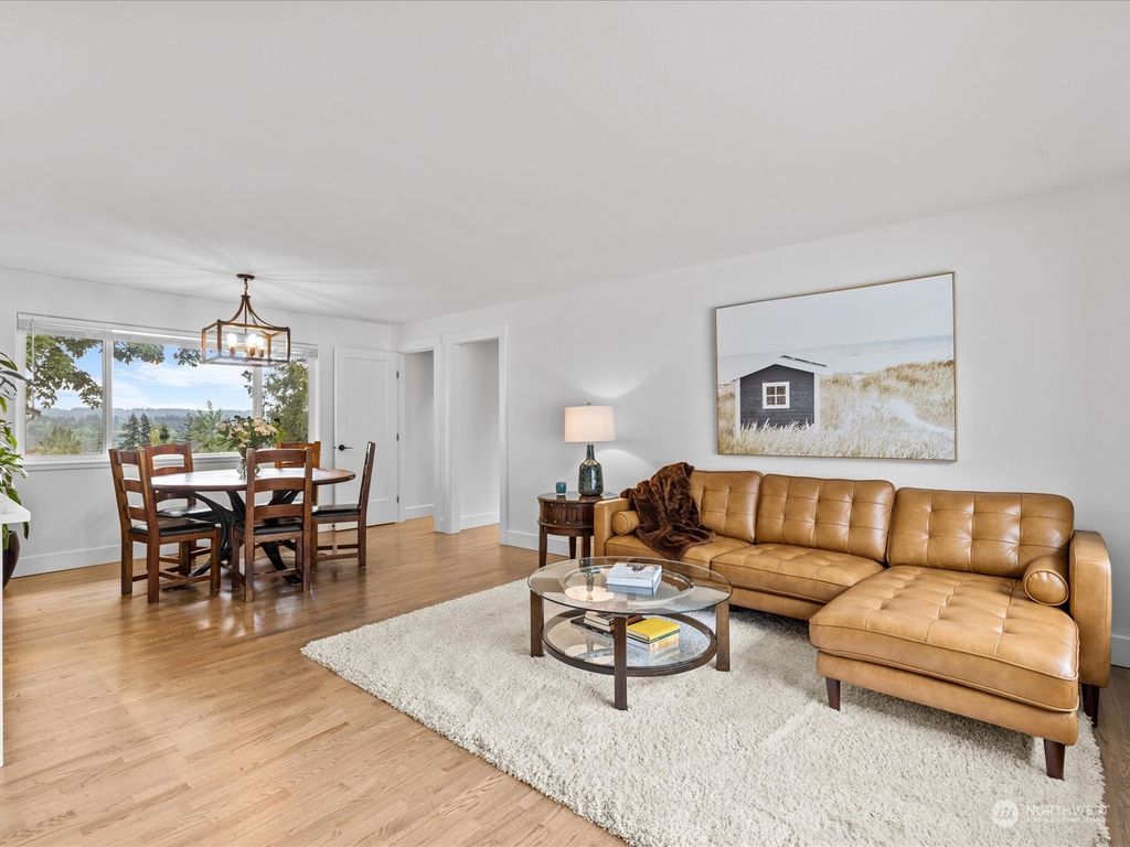 Photo of 19302 108th Avenue NE, Bothell, WA 98011 (MLS # 2068540)