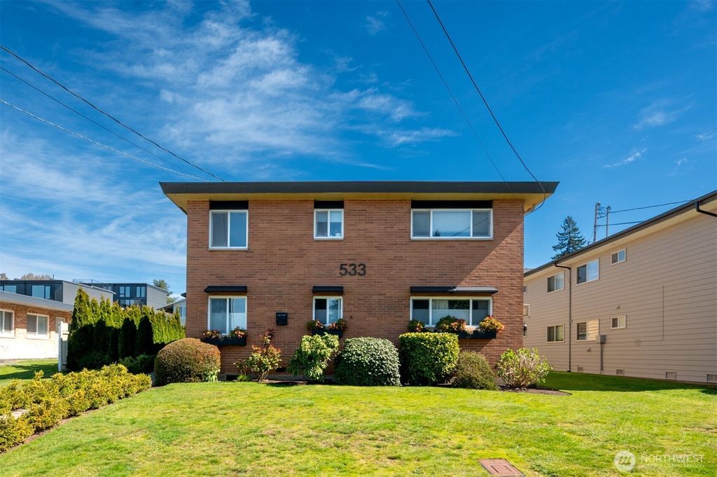 Photo of 533 4th Avenue S #1-6, Edmonds, WA 98020 (MLS # 2504100)