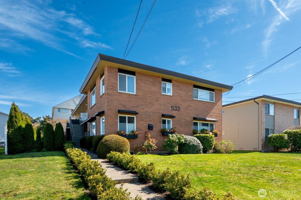 Photo of 533 4th Avenue S #1-6, Edmonds, WA 98020 (MLS # 2504100)