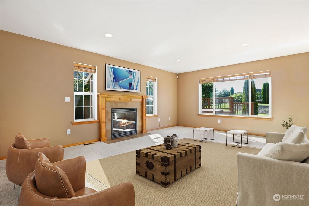Photo of 816 Darwins Way #33, Granite Falls, WA 98252 (MLS # 2151994)