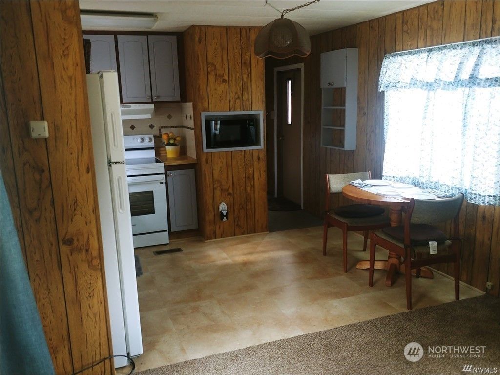 Photo of 5717 186th Place SW #10, Lynnwood, WA 98037 (MLS # 2186666)