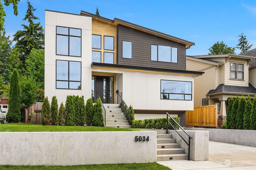 Photo of 5034 48th Avenue NE, Seattle, WA 98105 (MLS # 2258337)