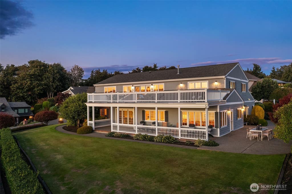 Photo of 1226 N Sunset Drive, Tacoma, WA 98406 (MLS # 2574856)