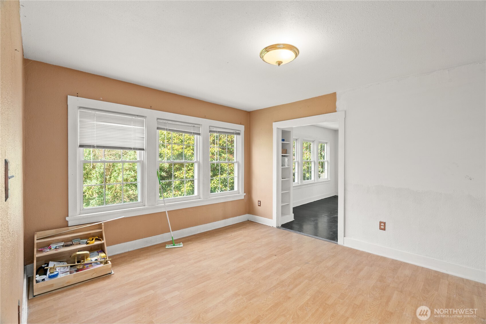 409 W 5th