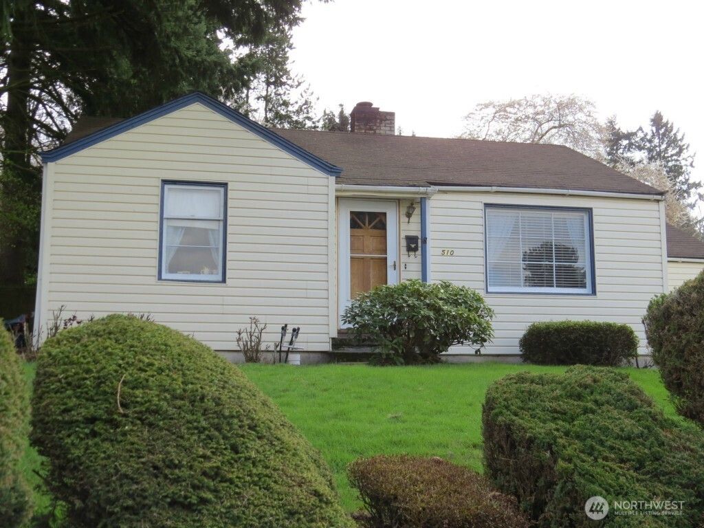 Photo of 510 Bronson Place NE, Renton, WA 98056 (MLS # 2516019)