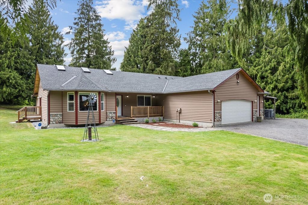 Photo of 16710 58th Avenue NW, Stanwood, WA 98292 (MLS # 2373334)