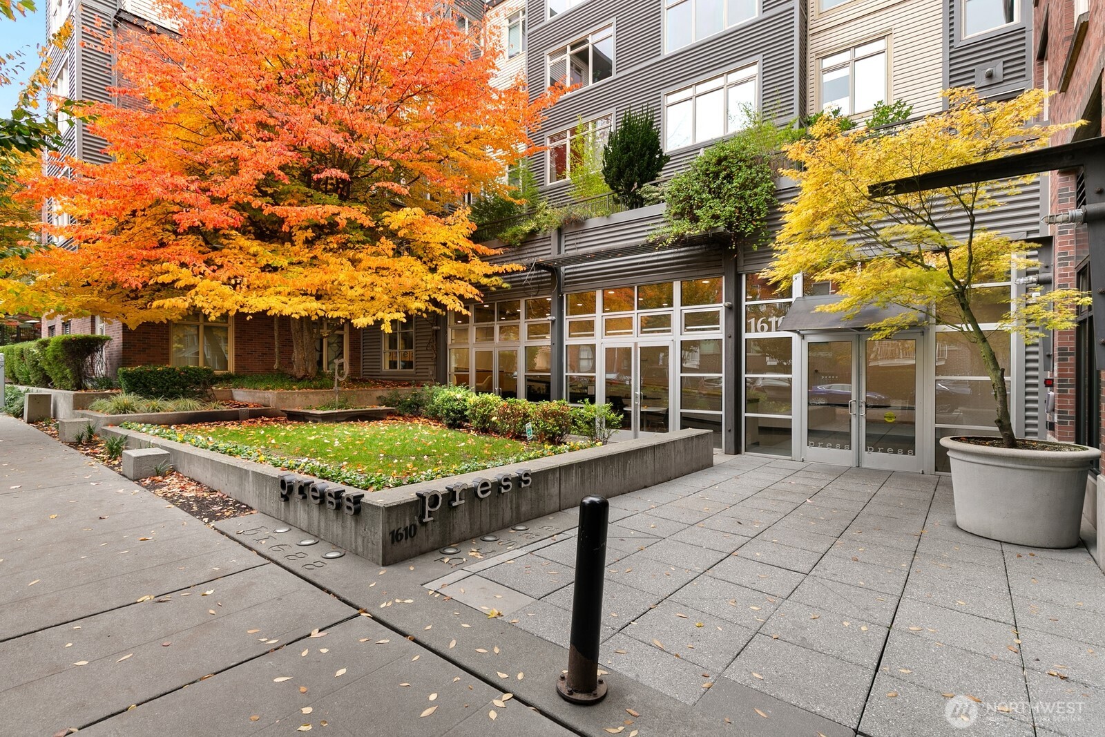 1620 Belmont Ave 529