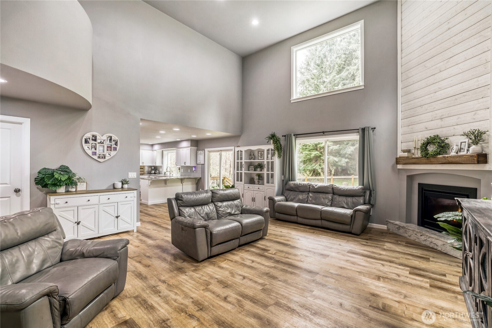 13930 73rd Street NE