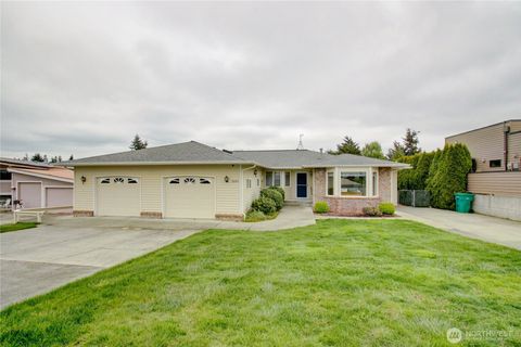 Photo of 3805 N Avenue W, Anacortes, WA 98221 (MLS # 2511309)