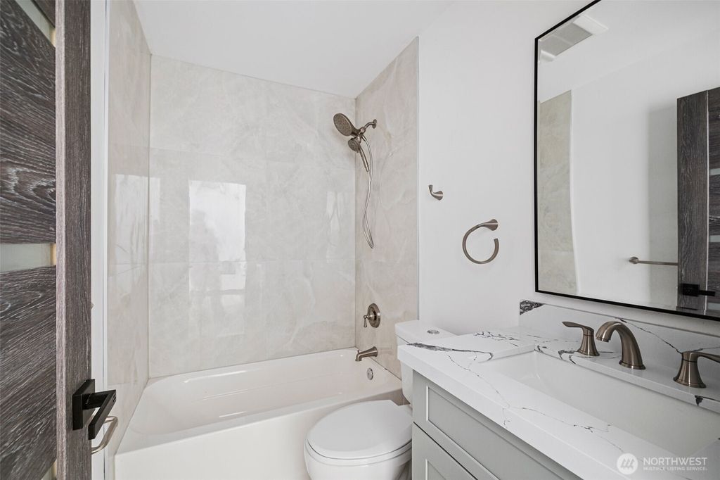 listing image 9362006661441194670
