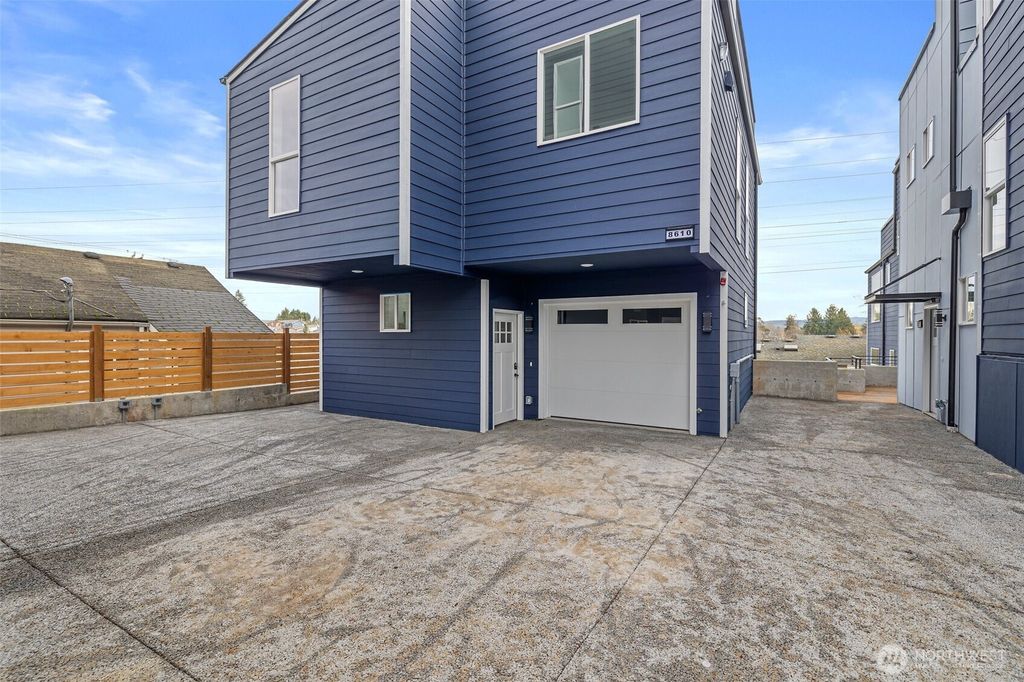 listing image 9362945074251088542