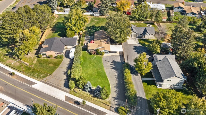 1312 N Brick Road
