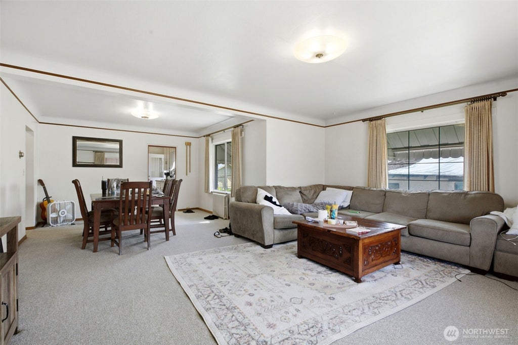 Photo of 1409 W Yakima Avenue, Yakima, WA 98902 (MLS # 2553675)