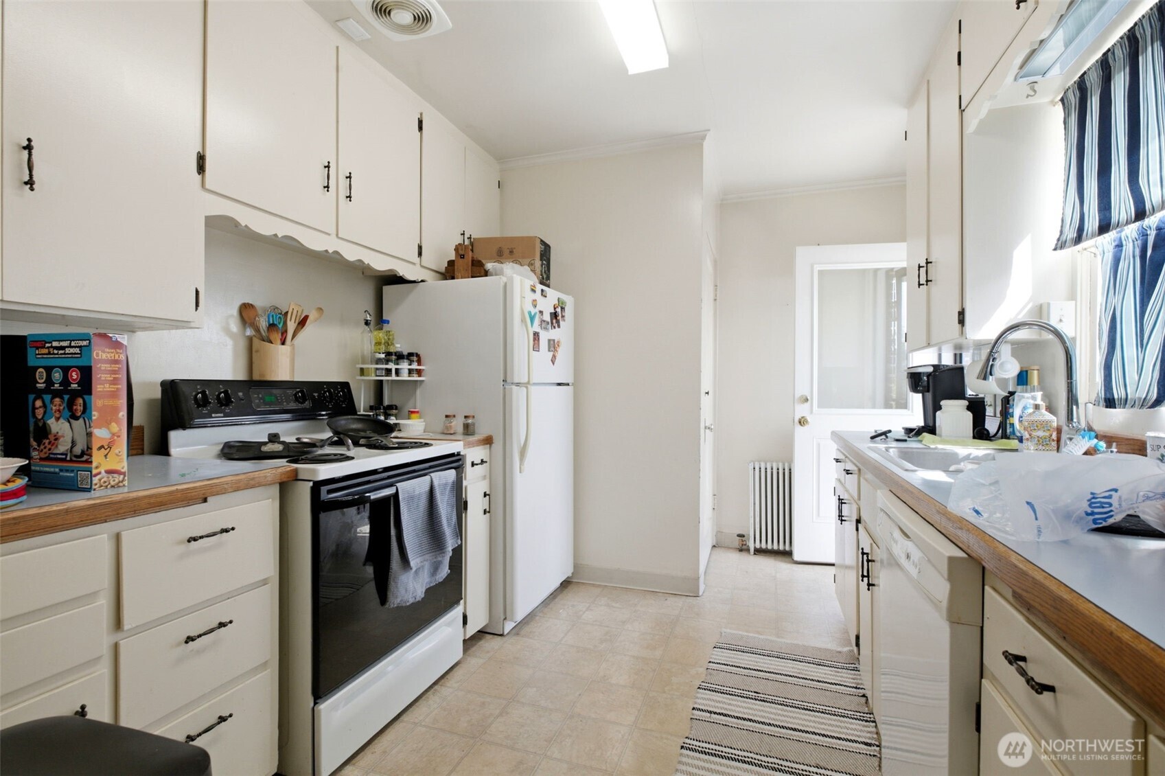 1409 W Yakima Avenue