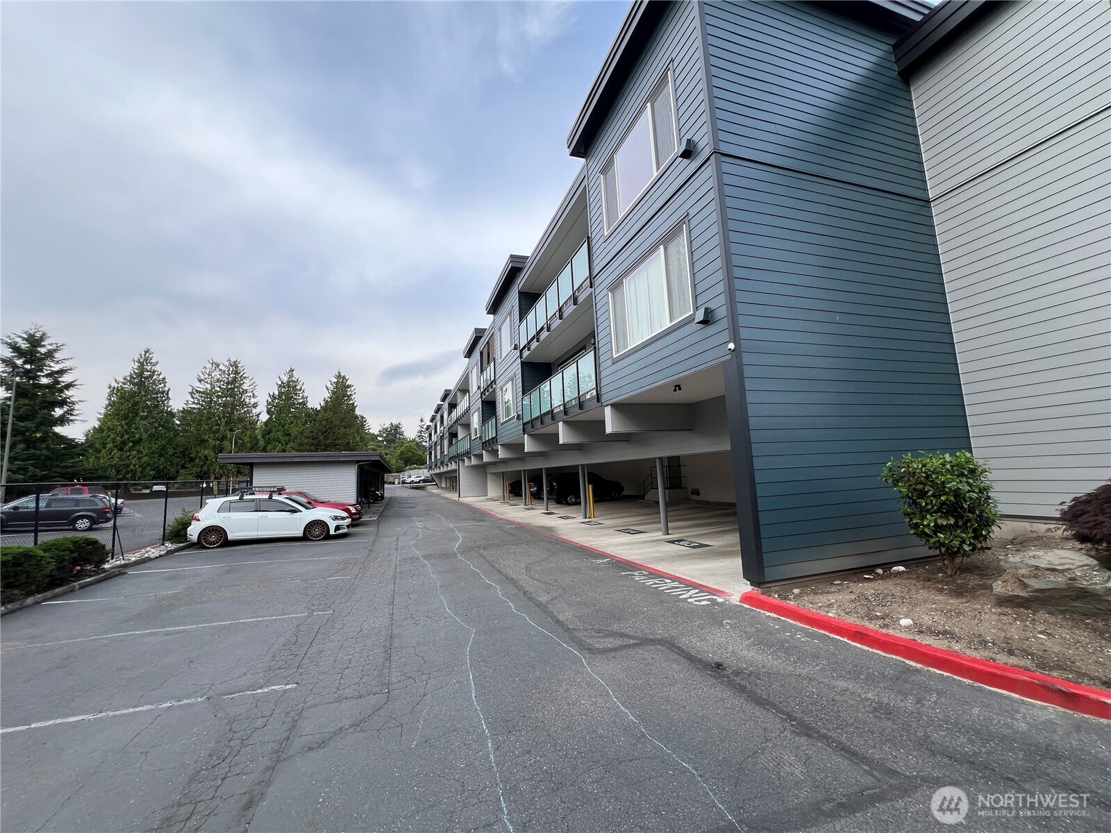 1175 Harrington Place NE 214
