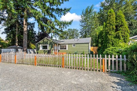 8859 S D Street Tacoma WA 98444