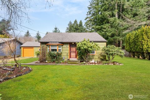 Photo of 1912 Elliott Avenue NW, Olympia, WA 98502 (MLS # 2484203)