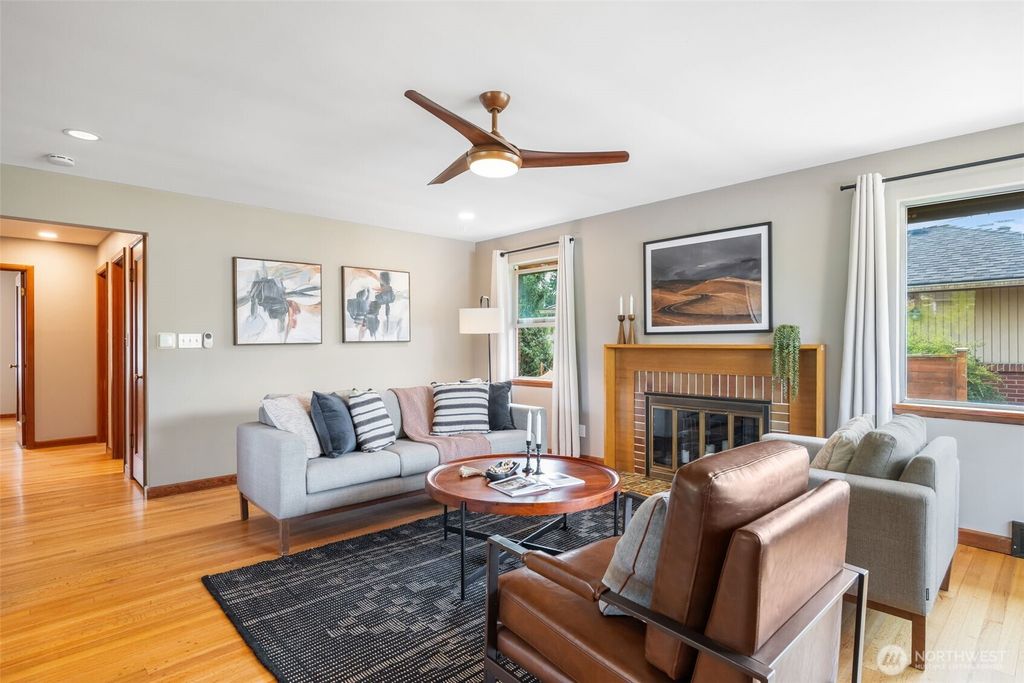 Photo of 7716 38th Avenue SW, Seattle, WA 98126 (MLS # 2414838)