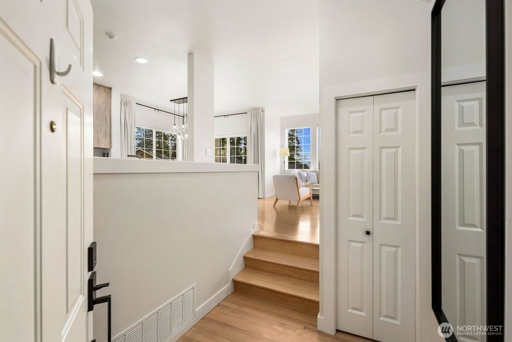 Photo of 18638 NE 55th Way #LL1863, Redmond, WA 98052 (MLS # 2478871)