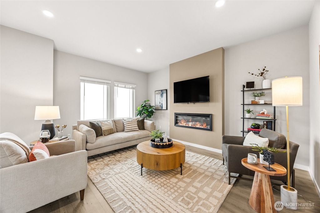 Photo of 1106 138th Place SW, Lynnwood, WA 98087 (MLS # 2505204)