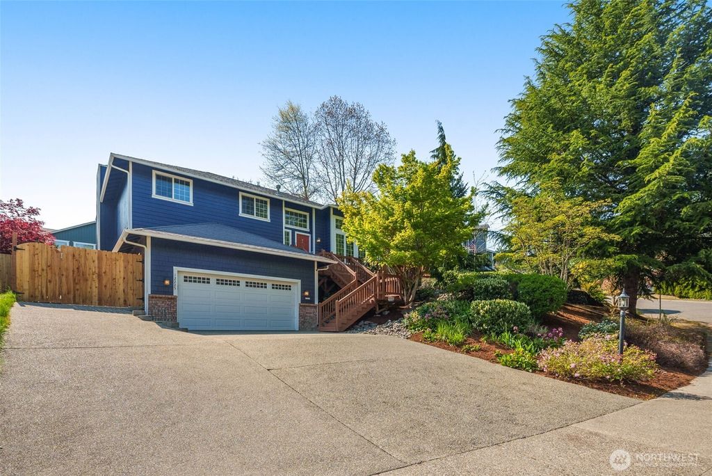 Photo of 12225 SE 204th Street, Kent, WA 98031 (MLS # 2364431)