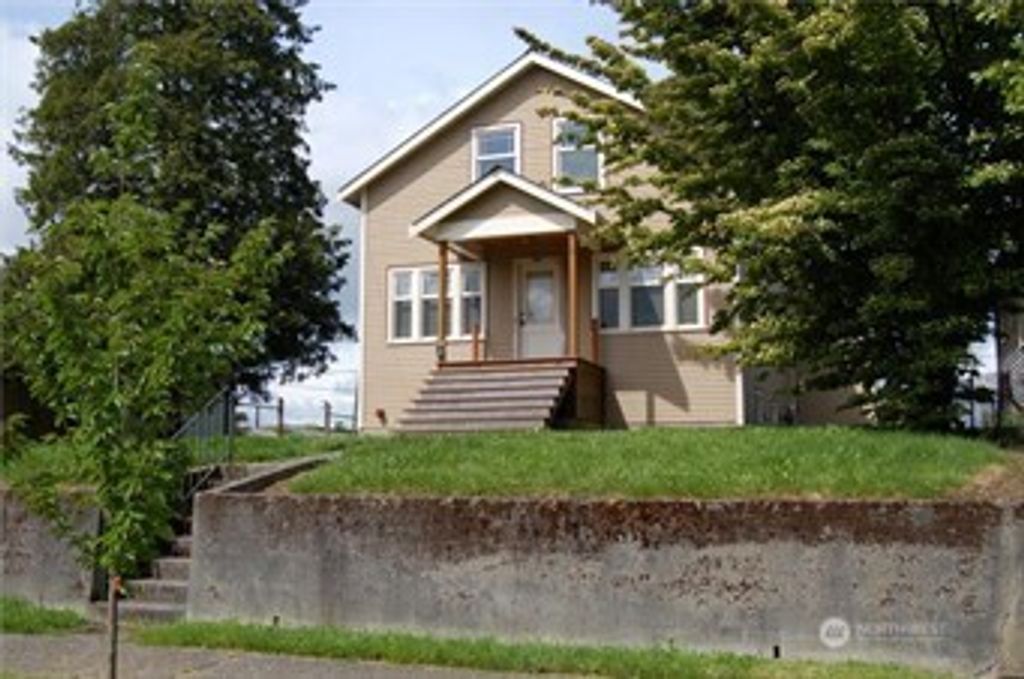 Photo of 8839 17th Avenue SW, Seattle, WA 98106 (MLS # 2373183)