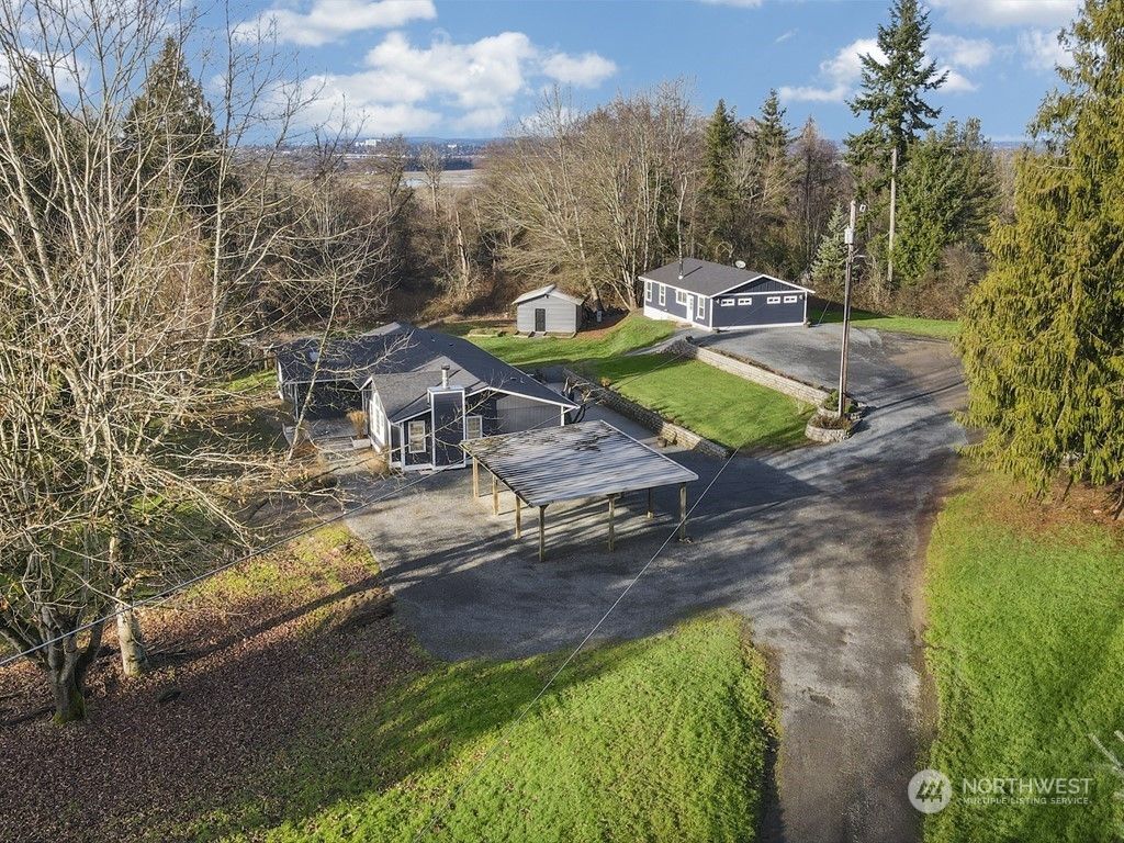 Photo of 6901 60 Street SE, Snohomish, WA 98290 (MLS # 2187736)