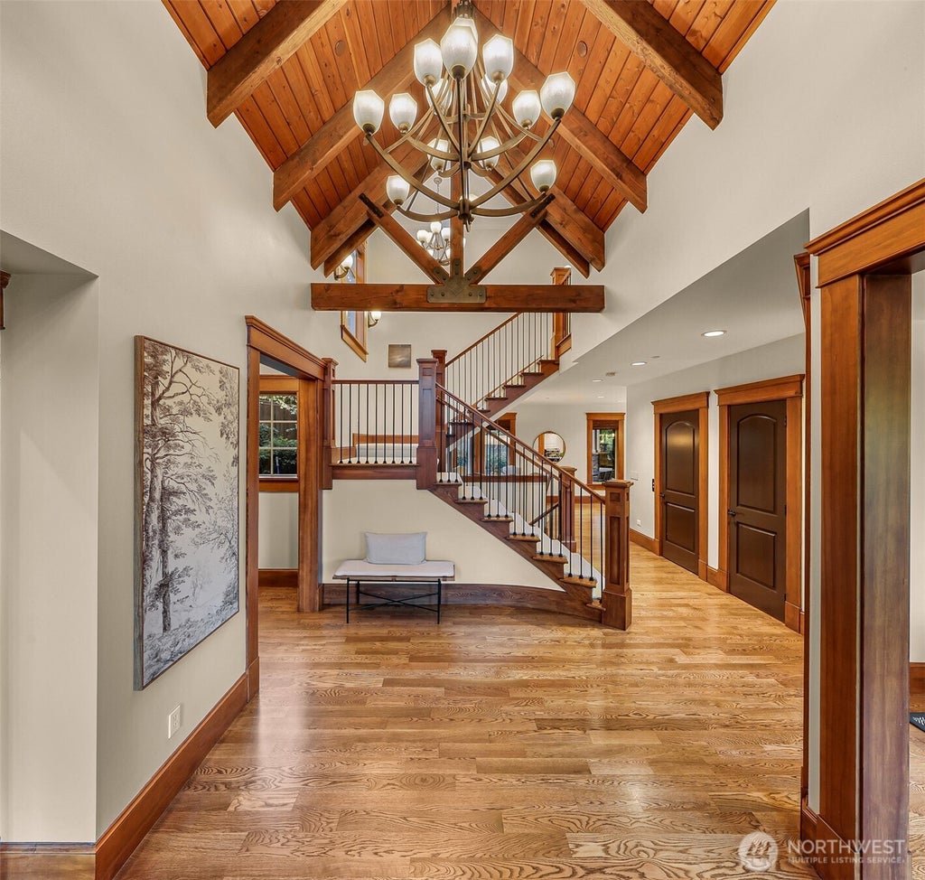 Photo of 10222 NE 30th Place, Bellevue, WA 98004 (MLS # 2591412)