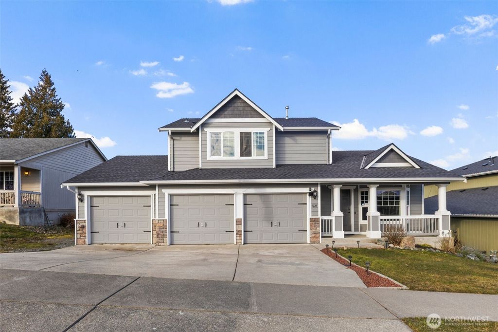 Photo of 7125 281st Place NW, Stanwood, WA 98292 (MLS # 2331339)
