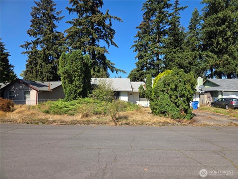 Photo of 15002 NE 3rd Street, Vancouver, WA 98684 (MLS # 2589317)