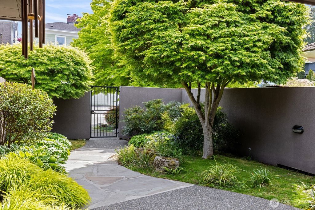 Photo of 3309 N 31st Street, Tacoma, WA 98407 (MLS # 2517550)