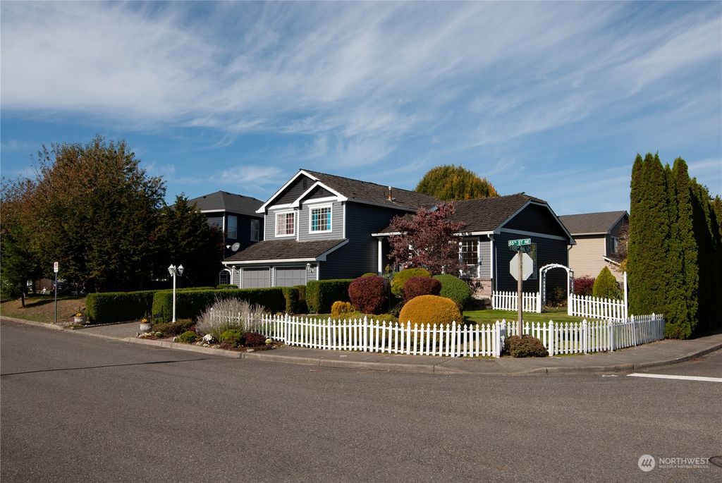 Photo of 5747 65th Street NE, Marysville, WA 98270 (MLS # 2301424)