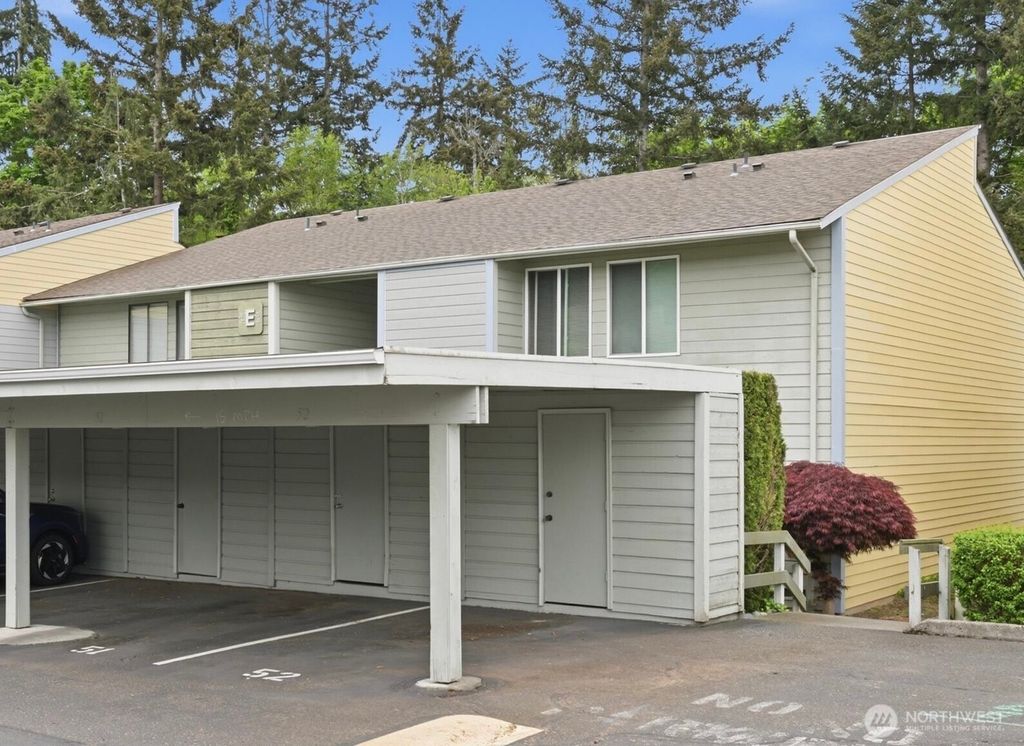 Photo of 14401 SE Petrovitsky Road #E101, Renton, WA 98058 (MLS # 2518660)