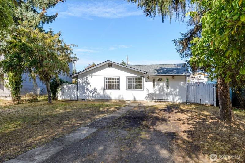 213 E Vashon Ave
