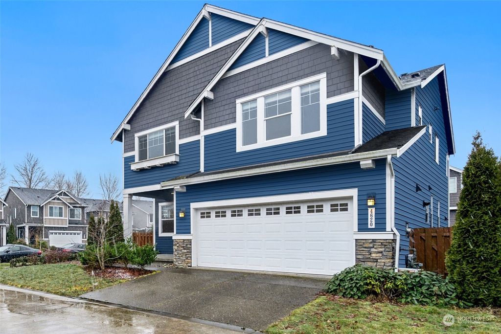 Photo of 4620 31st Avenue SE #324, Everett, WA 98203 (MLS # 2329345)