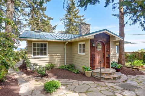 Photo of 386 Shore Drive, Camano Island, WA 98282 (MLS # 2518209)
