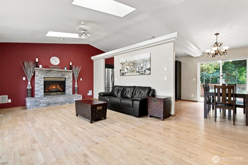 1565 Nordic Place