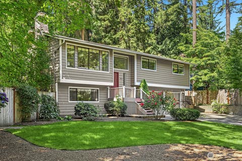 Photo of 15605 180th Avenue NE, Woodinville, WA 98072 (MLS # 2562225)