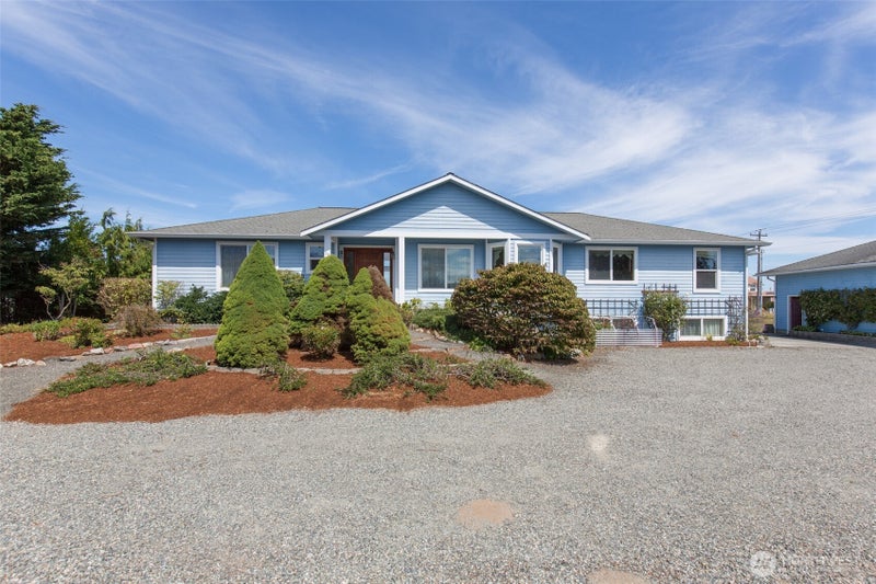 12 Tulip Lane