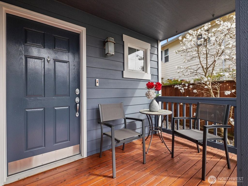 Photo of 8902 NE 178th St St, Bothell, WA 98011 (MLS # 2502077)