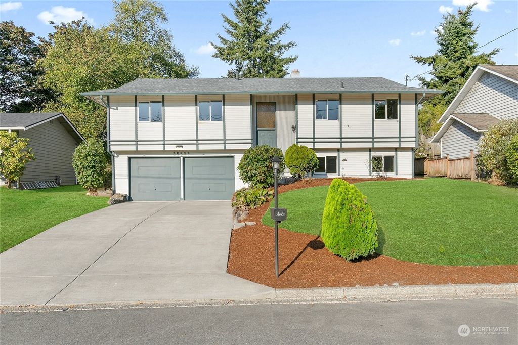 Photo of 25939 13th Place S, Des Moines, WA 98198 (MLS # 1999272)