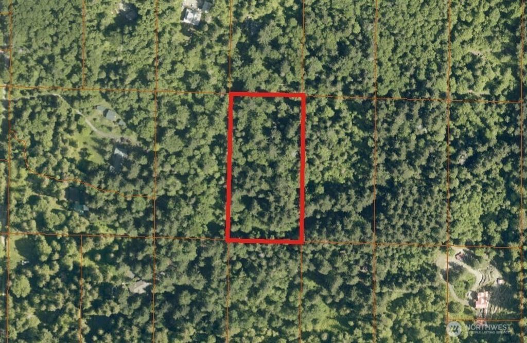 Photo of 273 XX SE 150th Street, Issaquah, WA 98027 (MLS # 2538210)