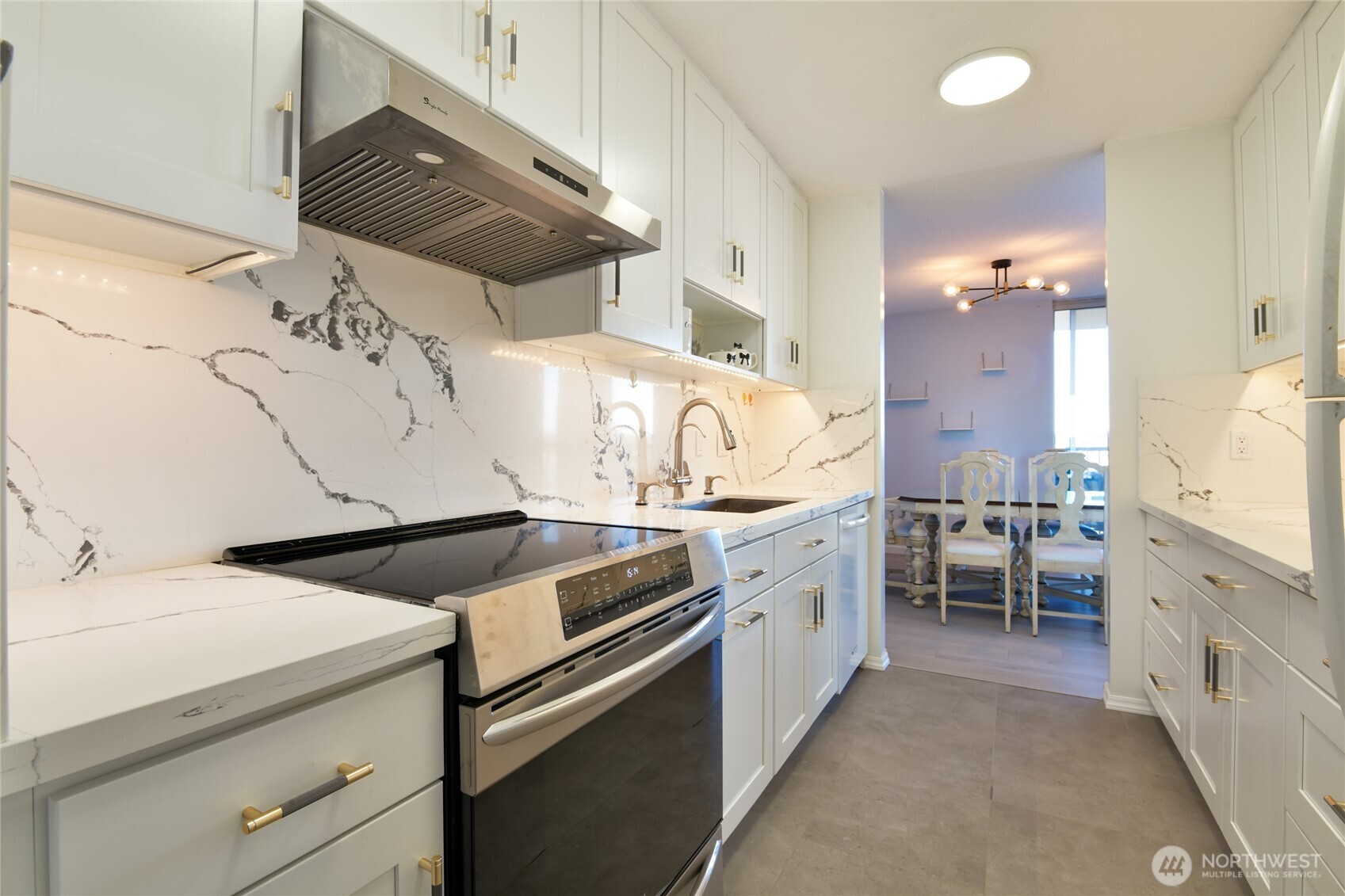 4540 8th Avenue NE 1605