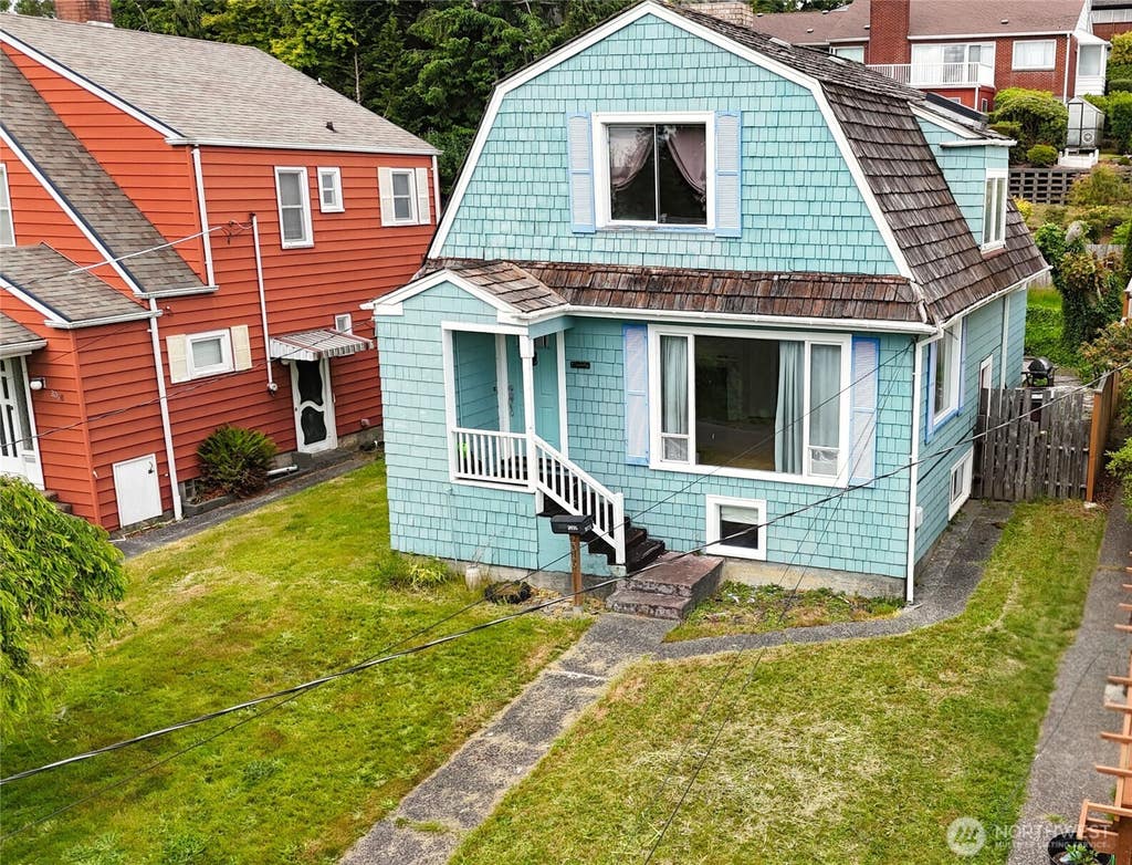 Photo of 2016 W 6th, Aberdeen, WA 98520 (MLS # 2536359)