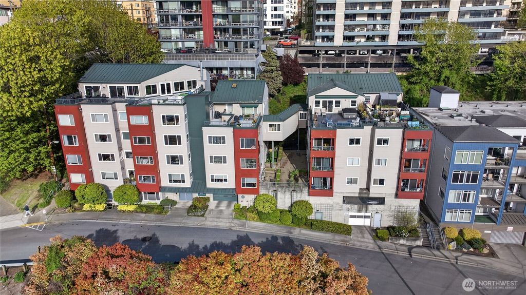 Photo of 524 6th Avenue W #110, Seattle, WA 98119 (MLS # 2508217)