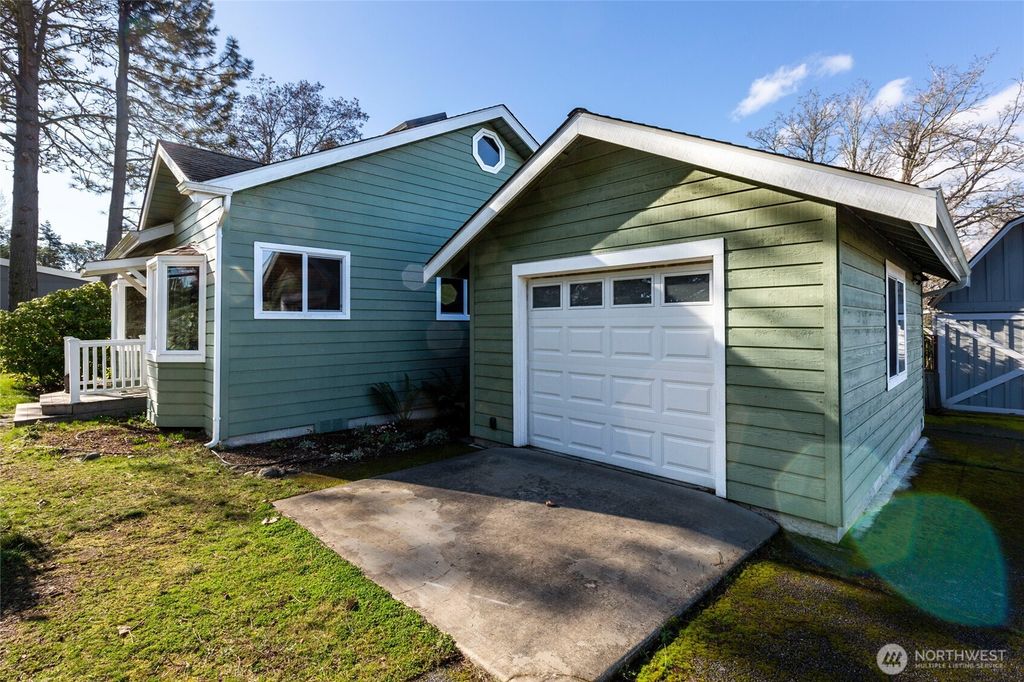 Photo of 847 Argyle Avenue, Friday Harbor, WA 98250 (MLS # 2480319)