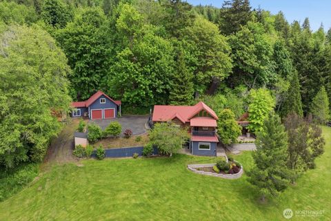 Photo of 1943 W Hurley-Waldrip Road, Shelton, WA 98584 (MLS # 2527767)
