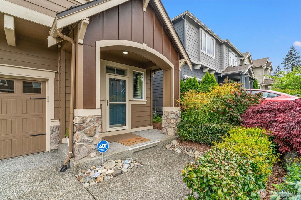 Photo of 9660 15th Place SE, Lake Stevens, WA 98258 (MLS # 2525741)