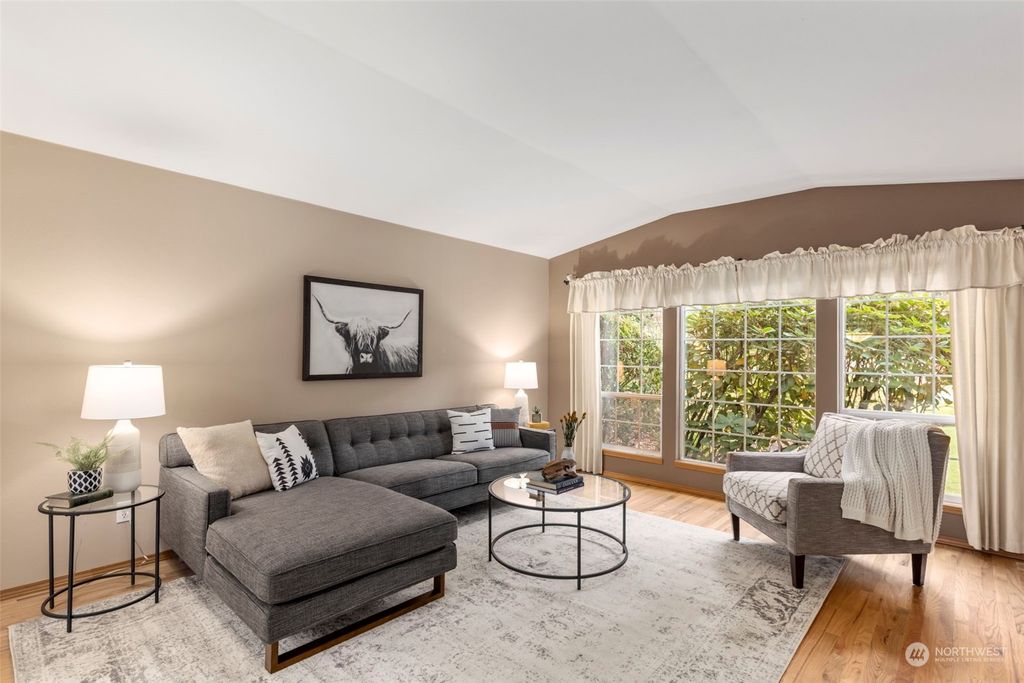 Photo of 20855 2nd Place SW, Normandy Park, WA 98166 (MLS # 2299496)